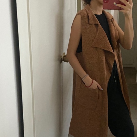 vest - Picture 2 of 2